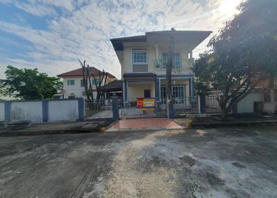 400 Sqm., 3 Beds, 3 Baths House listed for ฿ 4,095,000.