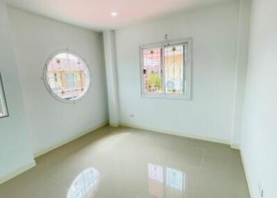 189 Sqm., 1 Bed, 1 Bath House listed for ฿ 3,300,000.