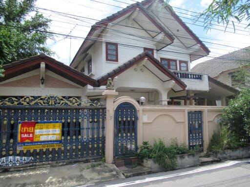 294 Sqm., 3 Beds, 3 Baths House listed for ฿ 3,990,000.