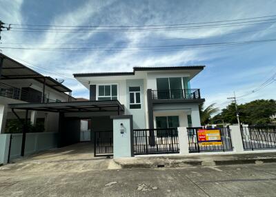 252 Sqm., 3 Beds, 2 Baths House listed for ฿ 3,937,000.