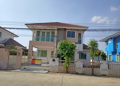 256 Sqm., 3 Beds, 2 Baths House listed for ฿ 3,500,000.
