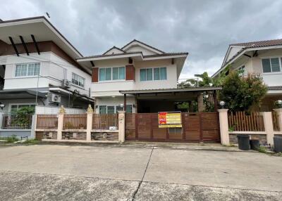 208 Sqm., 1 Bed, 1 Bath House listed for ฿ 3,850,000.