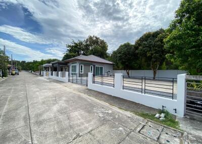 479 Sqm., 3 Beds, 2 Baths House listed for ฿ 3,801,000.