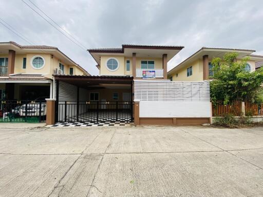 147 Sqm., 3 Beds, 2 Baths House listed for ฿ 2,850,000.