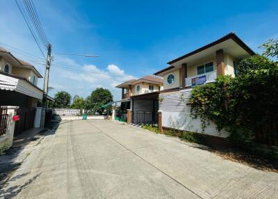 147 Sqm., 3 Beds, 2 Baths House listed for ฿ 2,850,000.