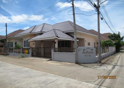294 Sqm., 2 Beds, 2 Baths House listed for ฿ 3,780,000.
