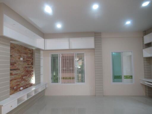 294 Sqm., 2 Beds, 2 Baths House listed for ฿ 3,780,000.