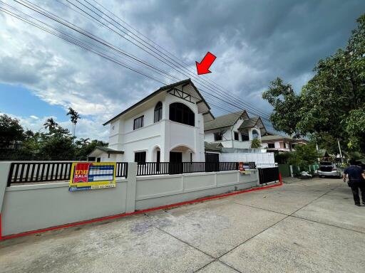 372 Sqm., 4 Beds, 3 Baths House listed for ฿ 3,780,000.
