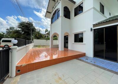 372 Sqm., 4 Beds, 3 Baths House listed for ฿ 3,780,000.