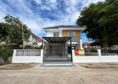 232 Sqm., 3 Beds, 3 Baths House listed for ฿ 3,780,000.