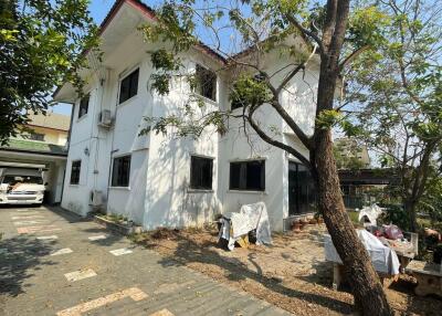 415 Sqm., 1 Bed, 1 Bath House listed for ฿ 2,900,000.