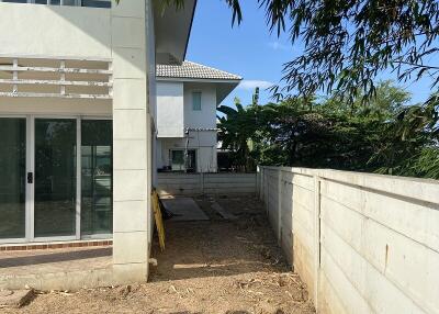 258 Sqm., 3 Beds, 2 Baths House listed for ฿ 3,686,000.