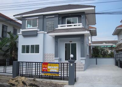 204 Sqm., 3 Beds, 2 Baths House listed for ฿ 3,675,000.