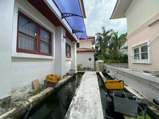 206 Sqm., 1 Bed, 1 Bath House listed for ฿ 3,675,000.