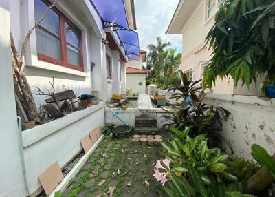 206 Sqm., 1 Bed, 1 Bath House listed for ฿ 3,675,000.