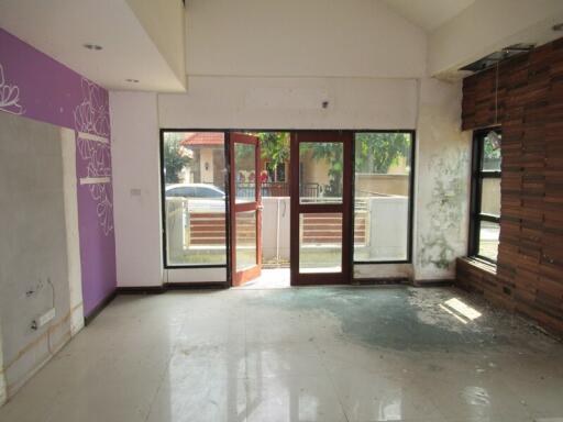 285 Sqm., 3 Beds, 2 Baths House listed for ฿ 3,675,000.