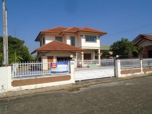 580 Sqm., 5 Beds, 3 Baths House listed for ฿ 3,602,000.