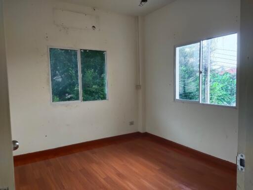 202 Sqm., 3 Beds, 2 Baths House listed for ฿ 3,570,000.