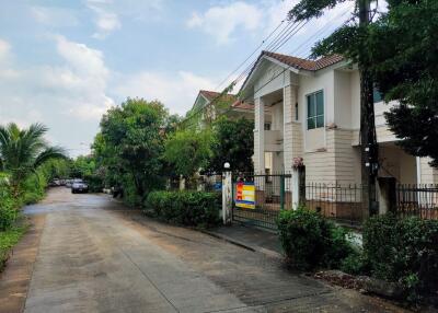 202 Sqm., 3 Beds, 2 Baths House listed for ฿ 3,570,000.