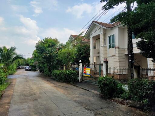 202 Sqm., 3 Beds, 2 Baths House listed for ฿ 3,570,000.