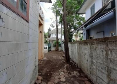 209 Sqm., 3 Beds, 3 Baths House listed for ฿ 3,570,000.