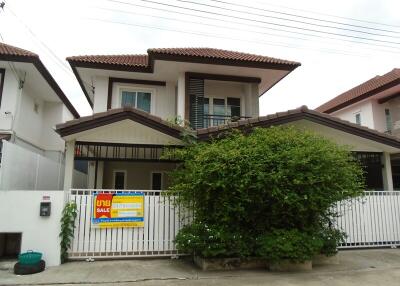 195 Sqm., 3 Beds, 2 Baths House listed for ฿ 3,518,000.