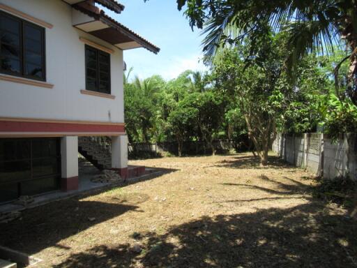 1,174 Sqm., 3 Beds, 2 Baths House listed for ฿ 2,700,000.