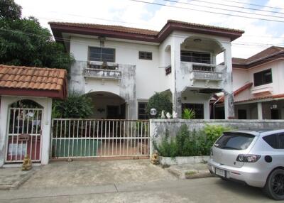 256 Sqm., 1 Bed, 1 Bath House listed for ฿ 3,465,000.