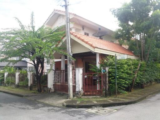 201 Sqm., 3 Beds, 2 Baths House listed for ฿ 3,465,000.