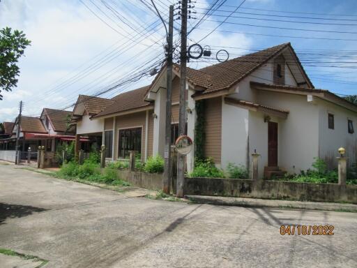 418 Sqm., 3 Beds, 1 Bath House listed for ฿ 3,465,000.