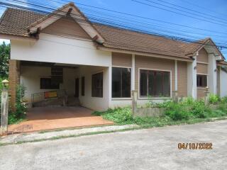 418 Sqm., 3 Beds, 1 Bath House listed for ฿ 3,465,000.