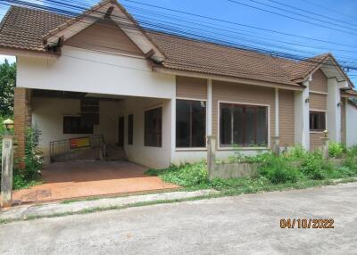 418 Sqm., 3 Beds, 1 Bath House listed for ฿ 3,465,000.