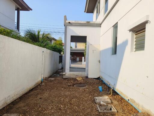 202 Sqm., 3 Beds, 2 Baths House listed for ฿ 3,465,000.