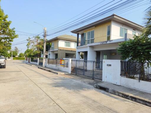 202 Sqm., 3 Beds, 2 Baths House listed for ฿ 3,465,000.