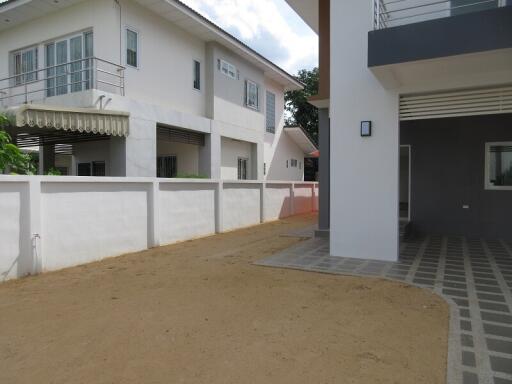 300 Sqm., 2 Beds, 2 Baths House listed for ฿ 3,465,000.