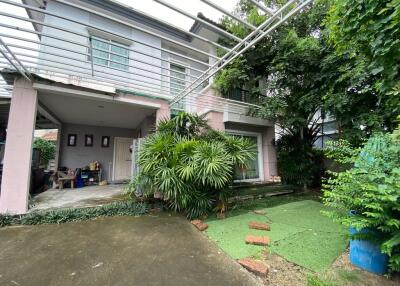 213 Sqm., 1 Bed, 1 Bath House listed for ฿ 3,465,000.