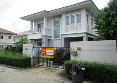 212 Sqm., 3 Beds, 2 Baths House listed for ฿ 3,465,000.