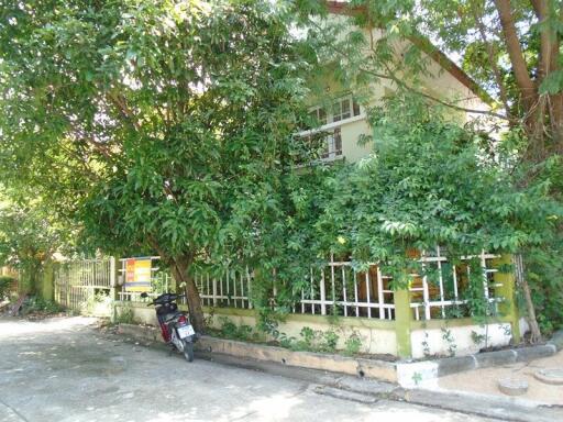 222 Sqm., 3 Beds, 2 Baths House listed for ฿ 3,413,000.