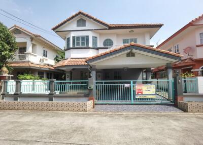 214 Sqm., 3 Beds, 3 Baths House listed for ฿ 3,387,000.