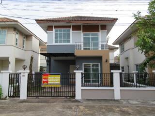 160 Sqm., 3 Beds, 2 Baths House listed for ฿ 3,045,000.