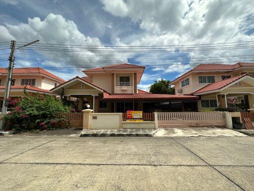 264 Sqm., 3 Beds, 2 Baths House listed for ฿ 3,360,000.