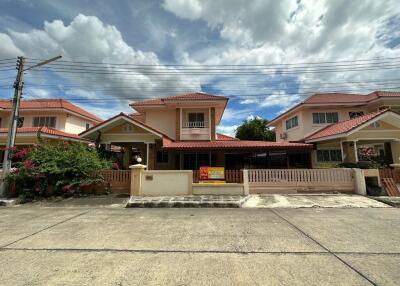 264 Sqm., 3 Beds, 2 Baths House listed for ฿ 3,360,000.