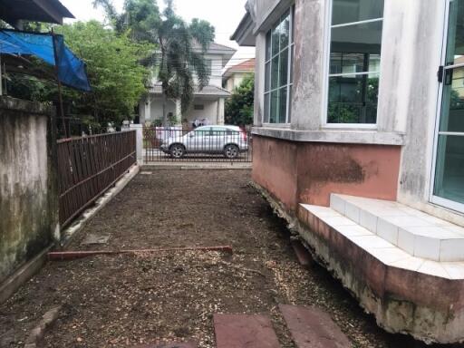 208 Sqm., 3 Beds, 3 Baths House listed for ฿ 3,360,000.