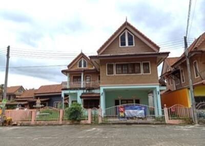 240 Sqm., 3 Beds, 2 Baths House listed for ฿ 2,900,000.