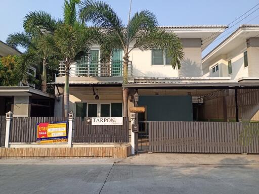 175 Sqm., 3 Beds, 3 Baths House listed for ฿ 2,880,000.