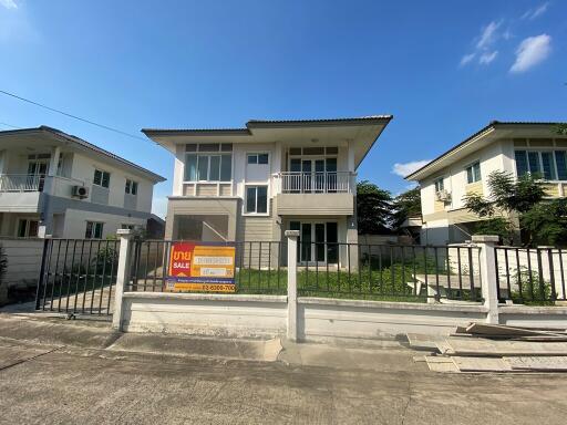 240 Sqm., 3 Beds, 3 Baths House listed for ฿ 3,255,000.