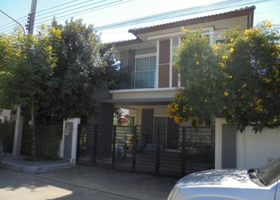 160 Sqm., 3 Beds, 2 Baths House listed for ฿ 3,255,000.