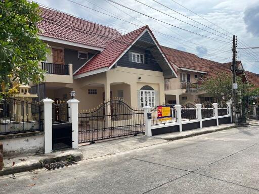 257 Sqm., 3 Beds, 3 Baths House listed for ฿ 2,650,000.
