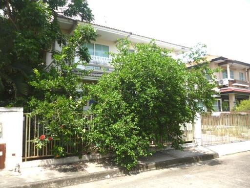 204 Sqm., 1 Bed, 1 Bath House listed for ฿ 2,850,000.