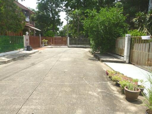 204 Sqm., 1 Bed, 1 Bath House listed for ฿ 2,850,000.